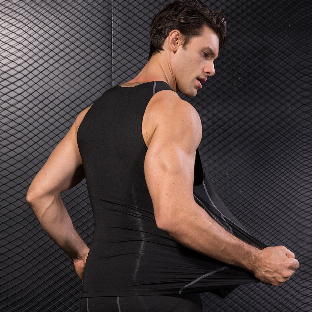 T-shirt de sport slim pour hom - Base Layer Top avis et prix
